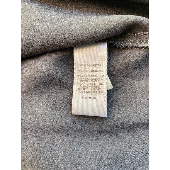 Express Portofino Dress Shirt Women’s Size M – Gray Button-Down Blouse - Picture 6 of 7